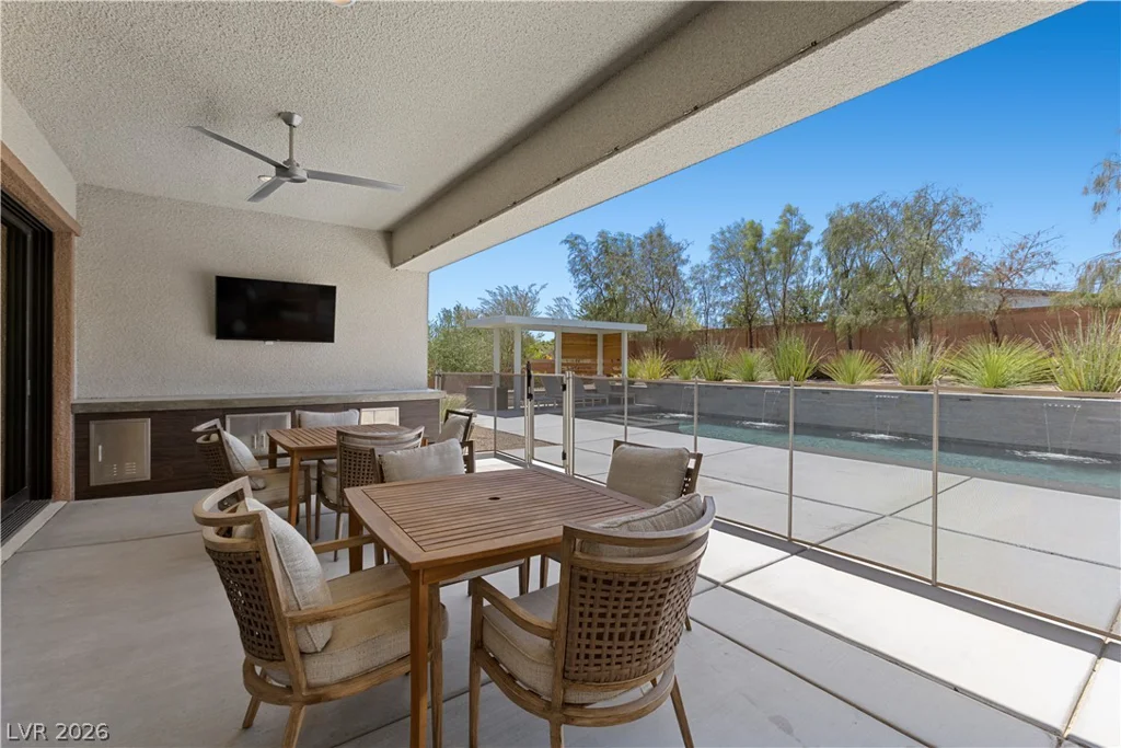 8479 Hickam, Las Vegas, NV 89129