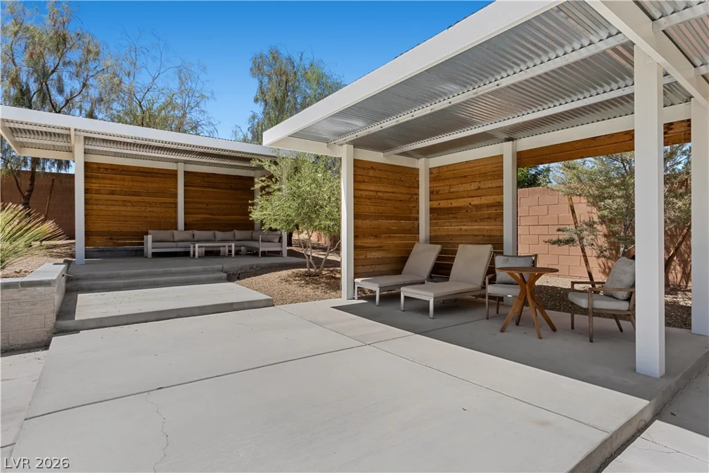8479 Hickam, Las Vegas, NV 89129