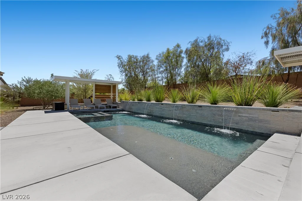 8479 Hickam, Las Vegas, NV 89129
