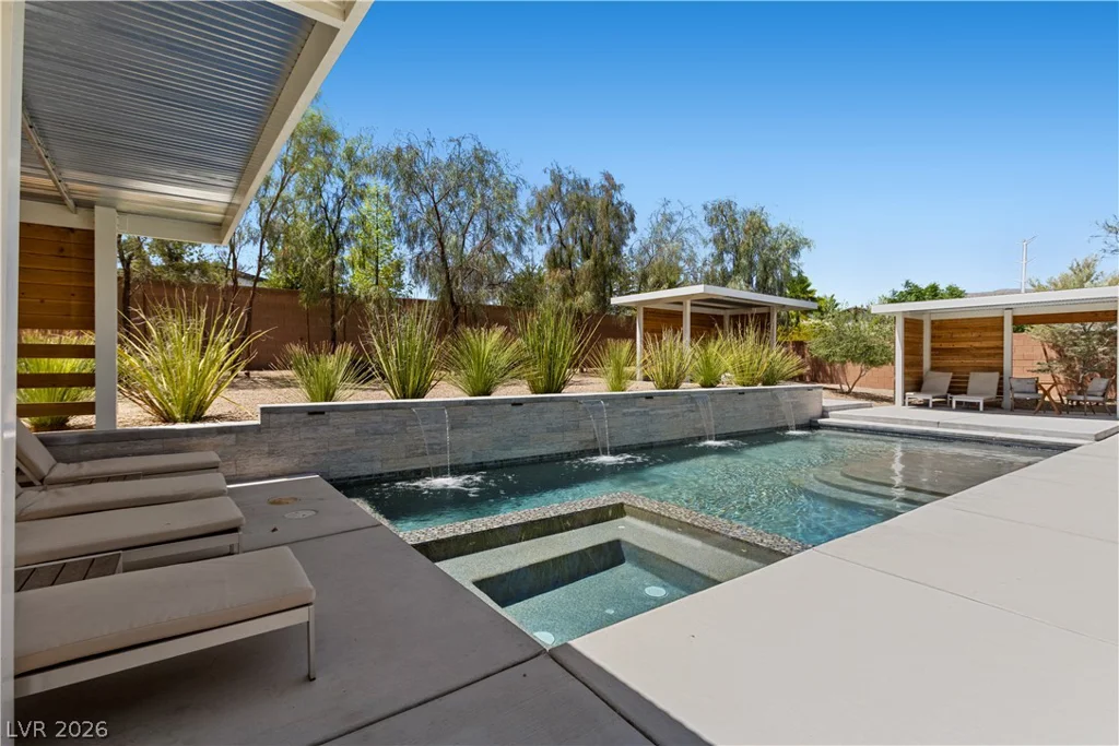 8479 Hickam, Las Vegas, NV 89129