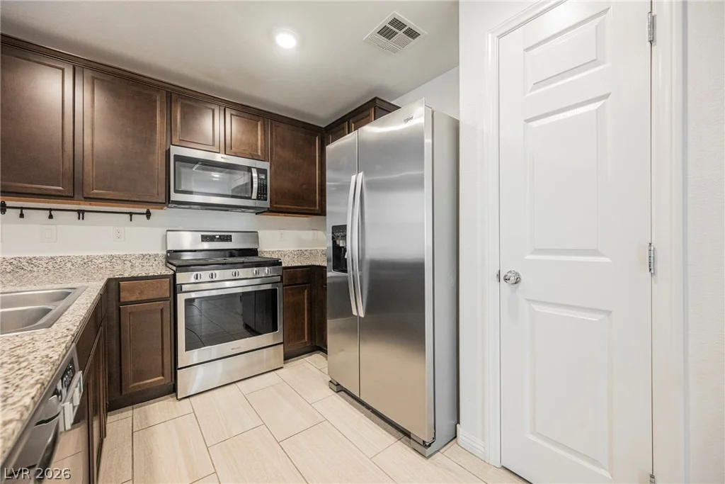 4574 Dover Straight, Las Vegas, NV 89115