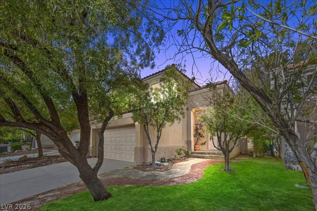 2213 White Mist, Las Vegas, NV 89134