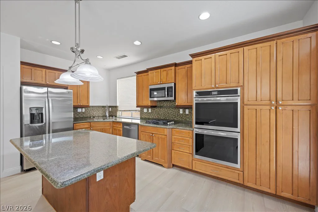 2213 White Mist, Las Vegas, NV 89134