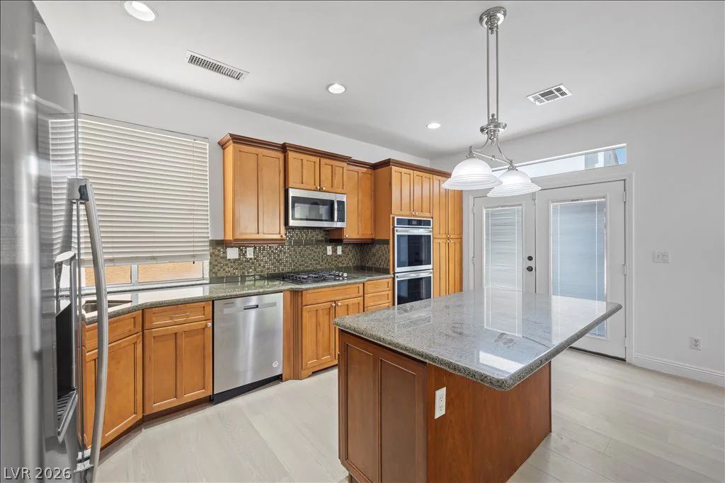 2213 White Mist, Las Vegas, NV 89134