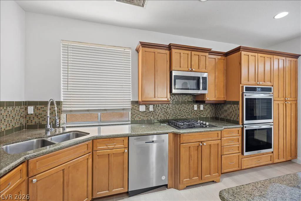 2213 White Mist, Las Vegas, NV 89134