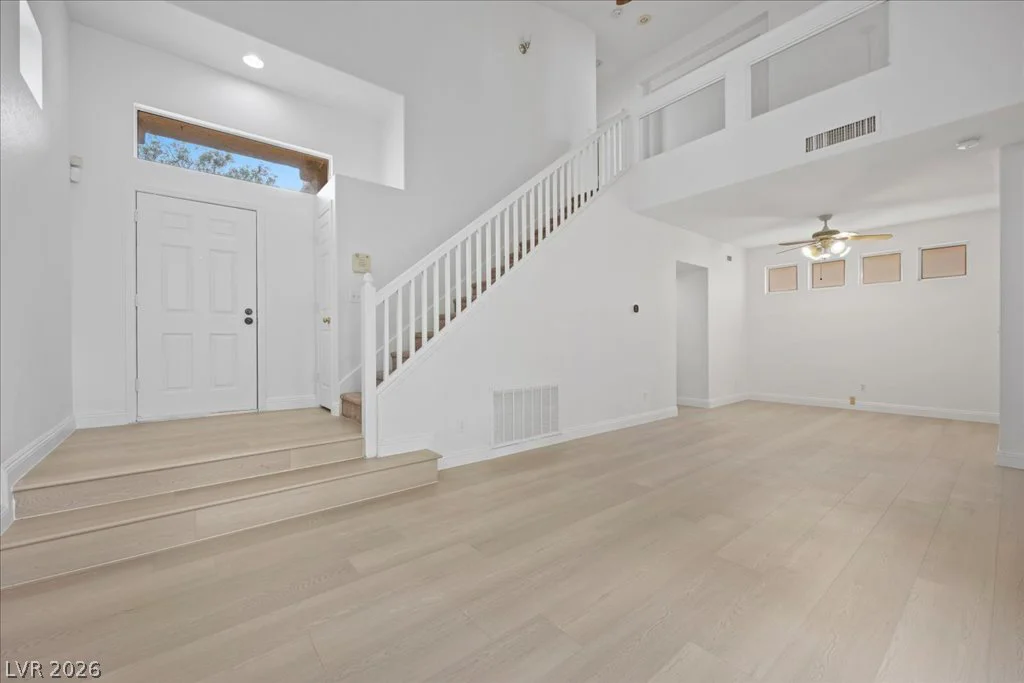 2213 White Mist, Las Vegas, NV 89134