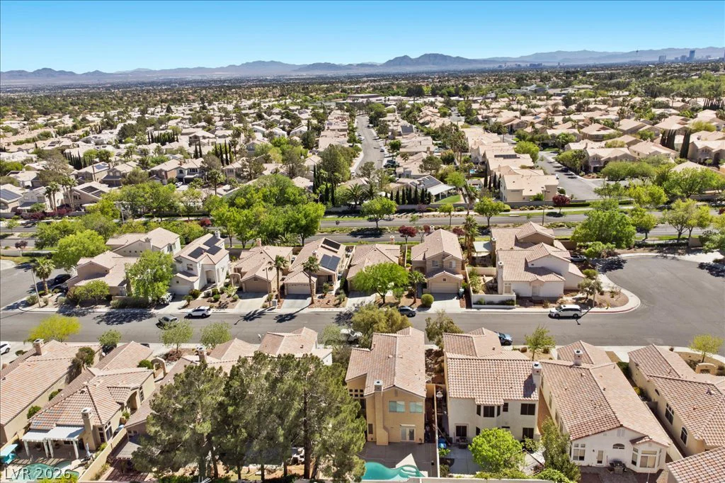 2213 White Mist, Las Vegas, NV 89134