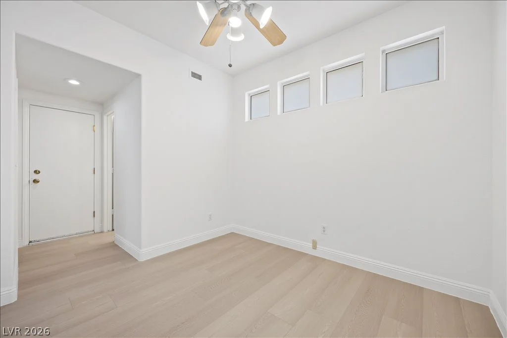 2213 White Mist, Las Vegas, NV 89134