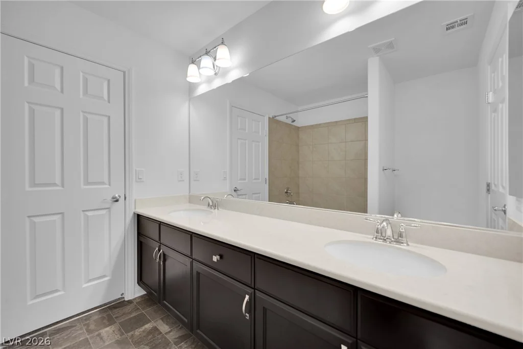 10307 Rolling Bay, Las Vegas, NV 89141
