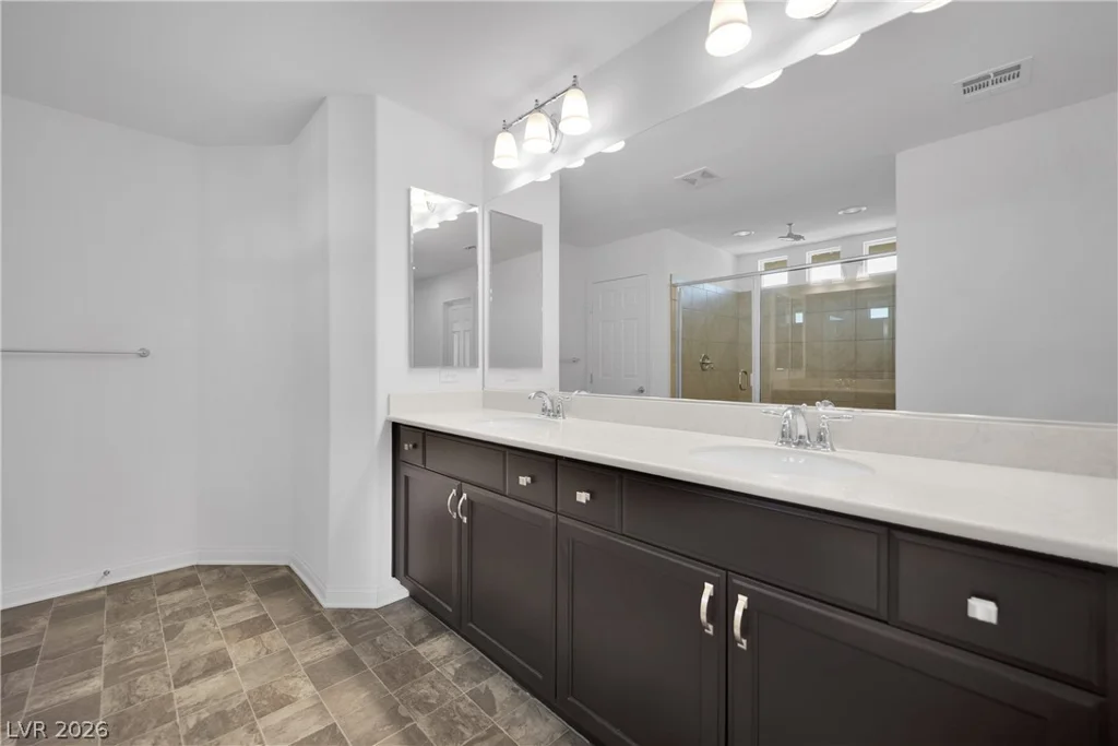 10307 Rolling Bay, Las Vegas, NV 89141