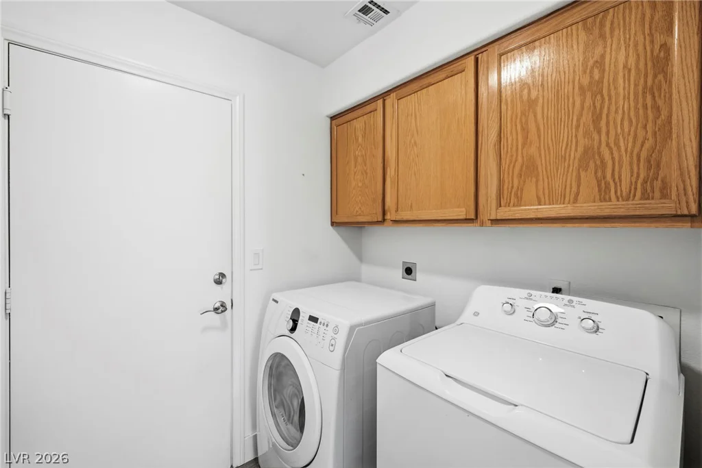 1904 Bradbury Circle, Las Vegas, NV 89128