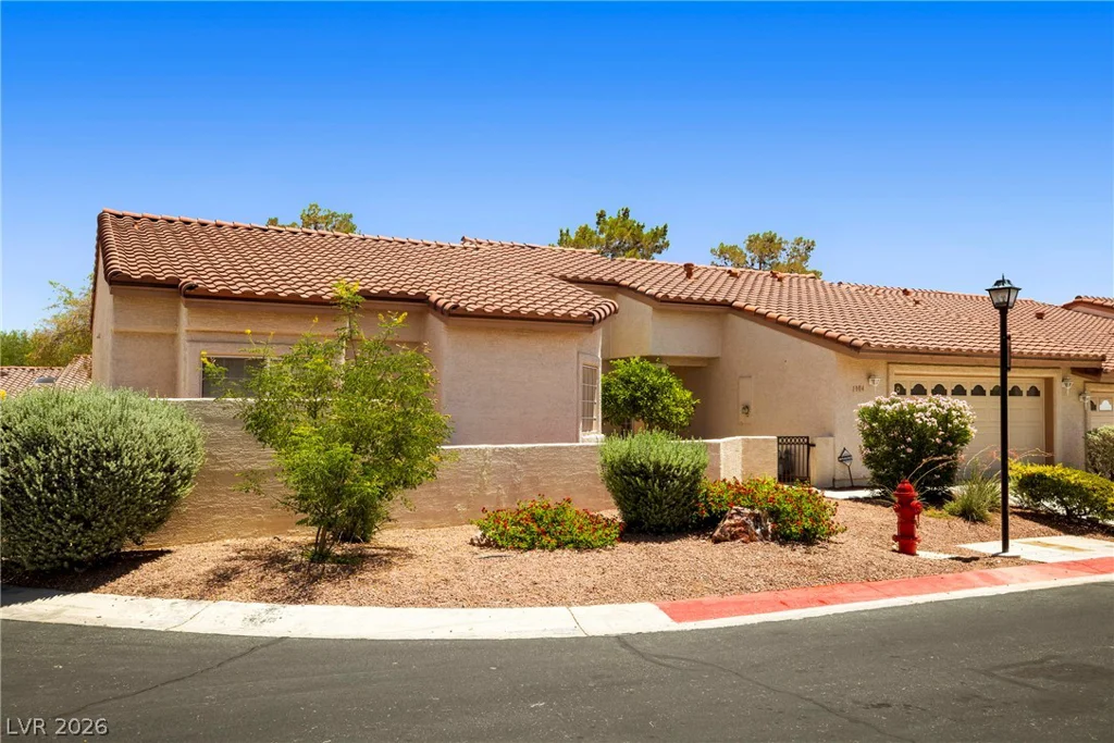 1904 Bradbury Circle, Las Vegas, NV 89128