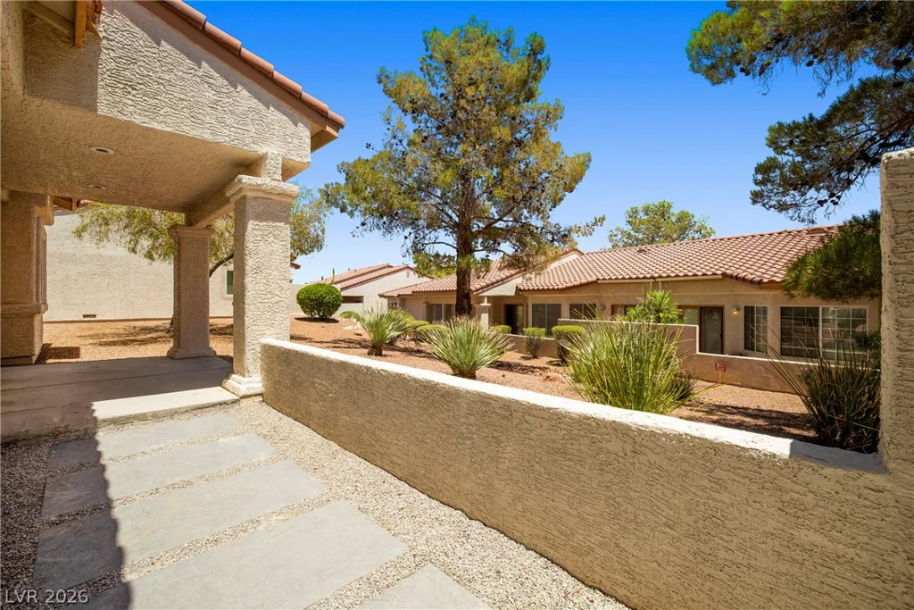 1904 Bradbury Circle, Las Vegas, NV 89128