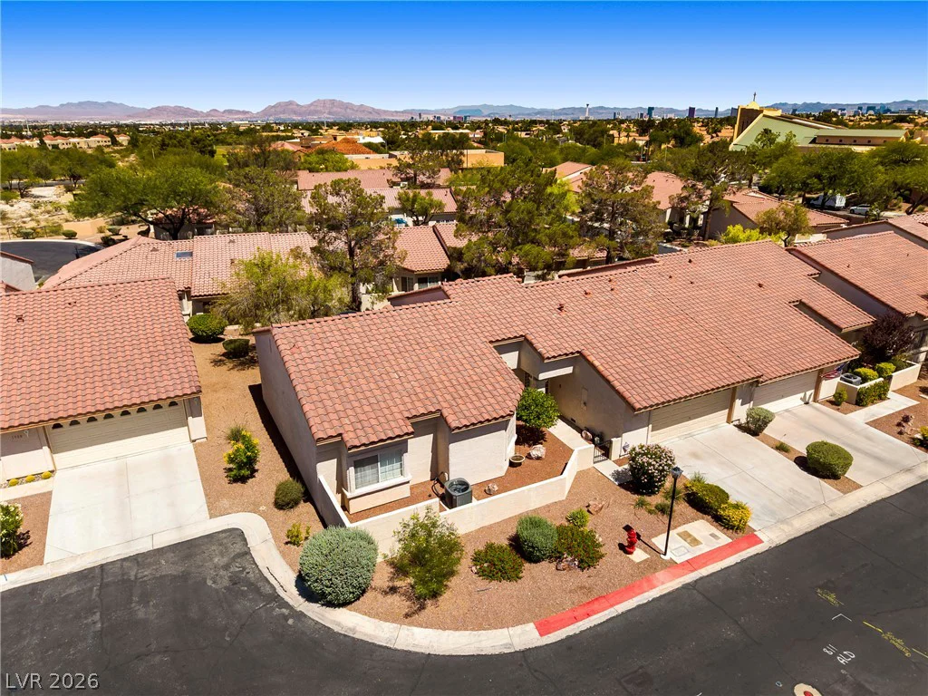1904 Bradbury Circle, Las Vegas, NV 89128