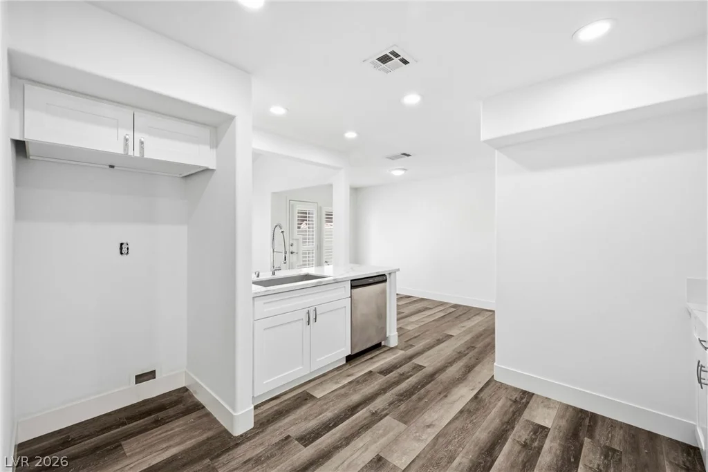 1904 Bradbury Circle, Las Vegas, NV 89128