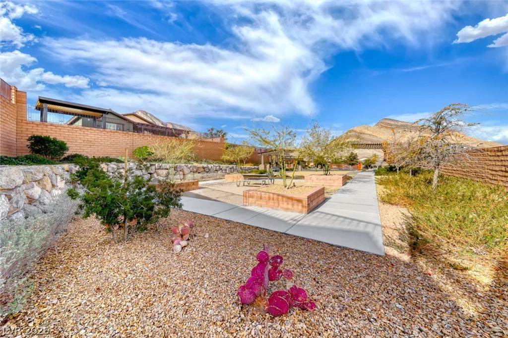 10840 Organic, Las Vegas, NV 89138