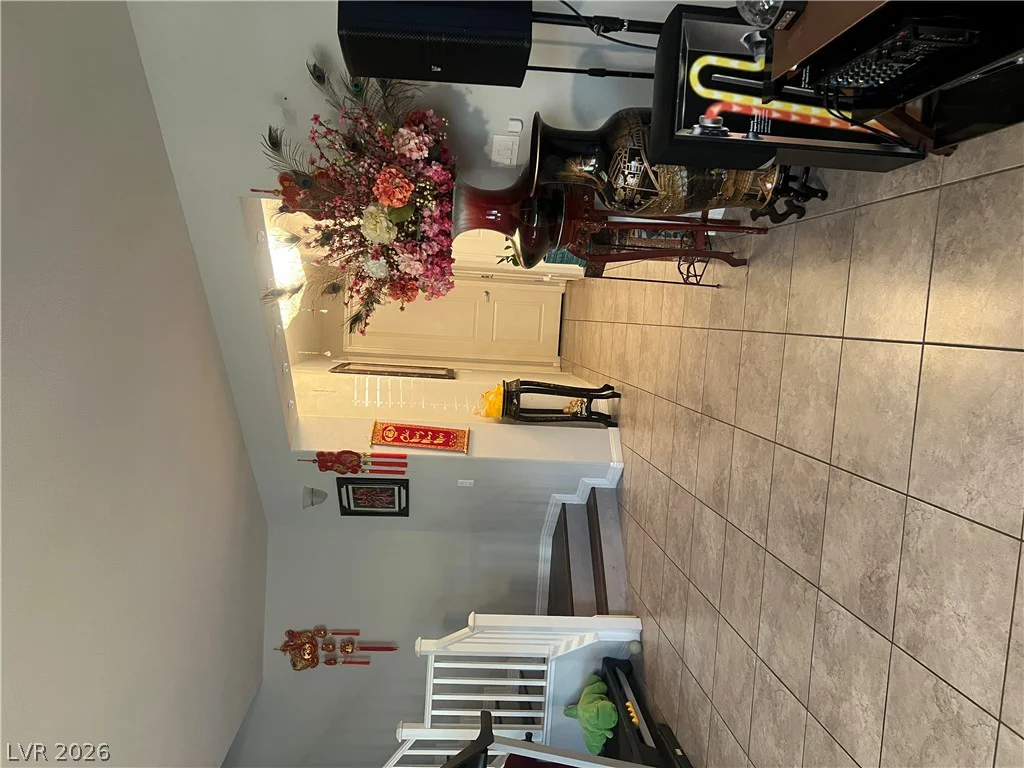 6490 Diablo, Las Vegas, NV 89118