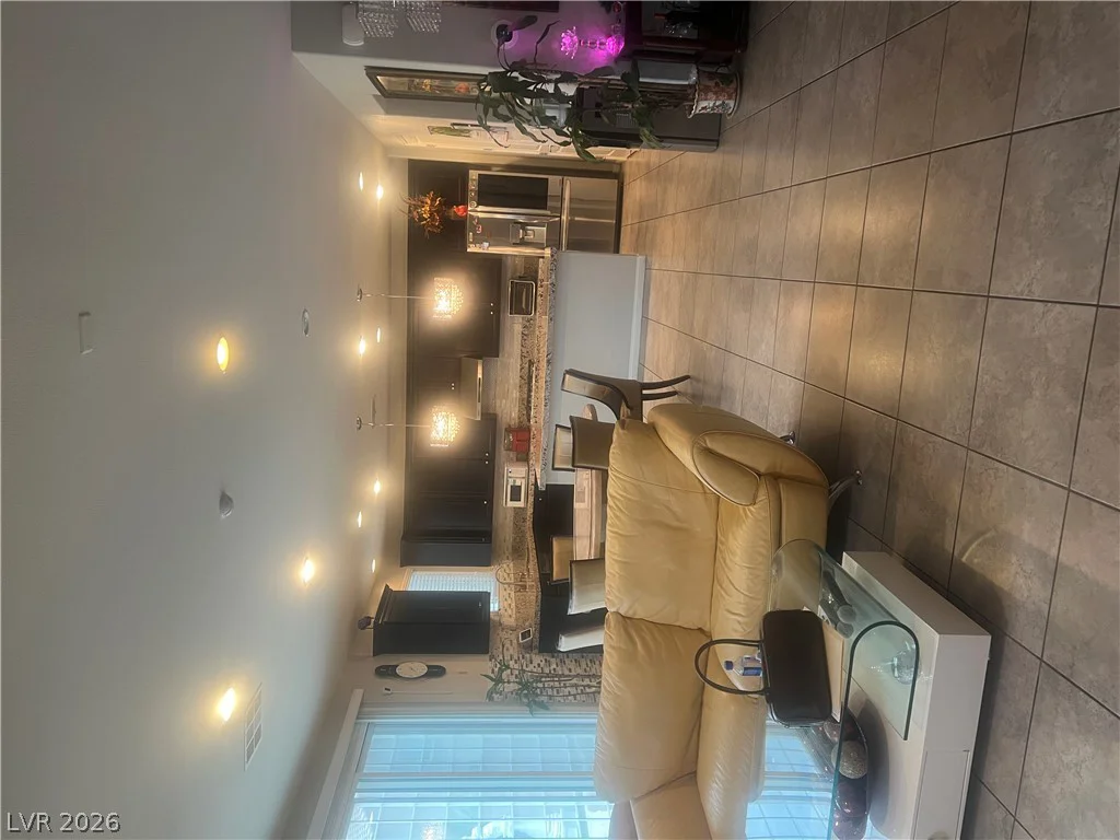 6490 Diablo, Las Vegas, NV 89118
