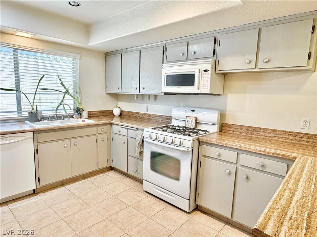 4175 Santa Terrasa, Las Vegas, NV 89121