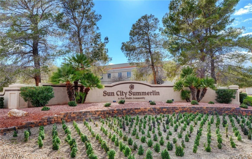 10033 Woodhouse, Las Vegas, NV 89134