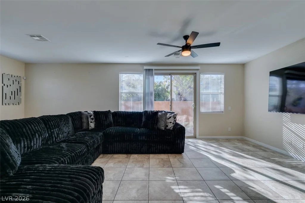 11083 Ketchikan, Las Vegas, NV 89179
