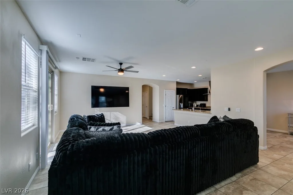 11083 Ketchikan, Las Vegas, NV 89179