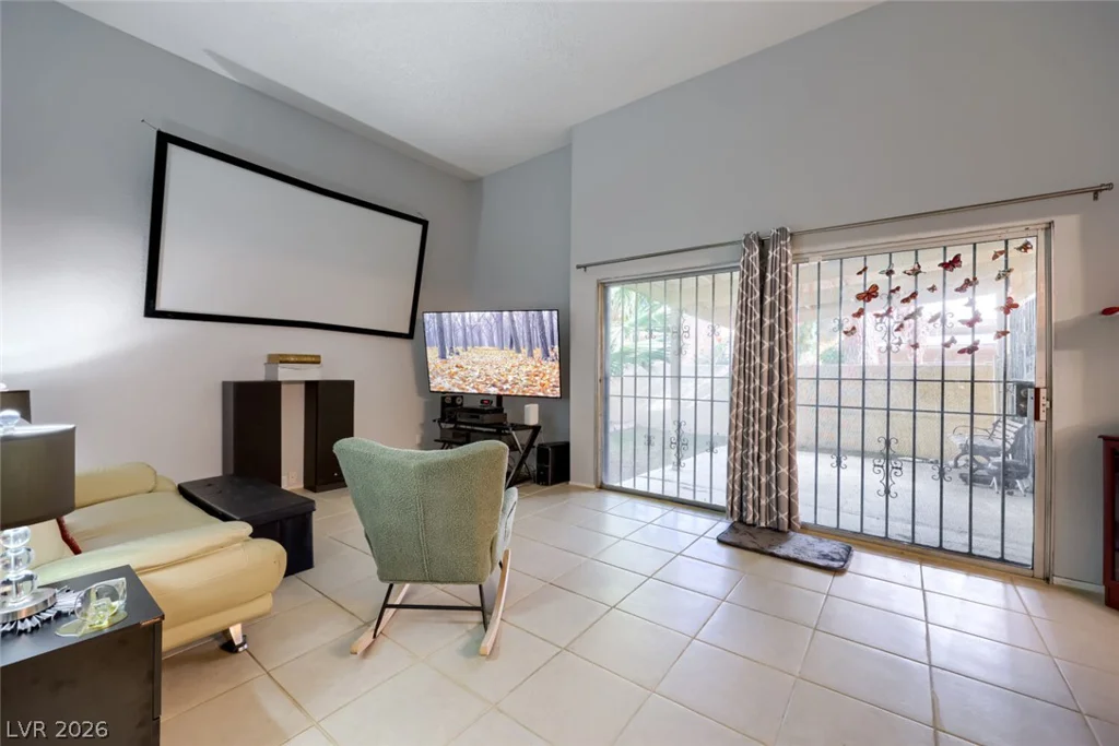 4213 Essex Green, Las Vegas, NV 89110