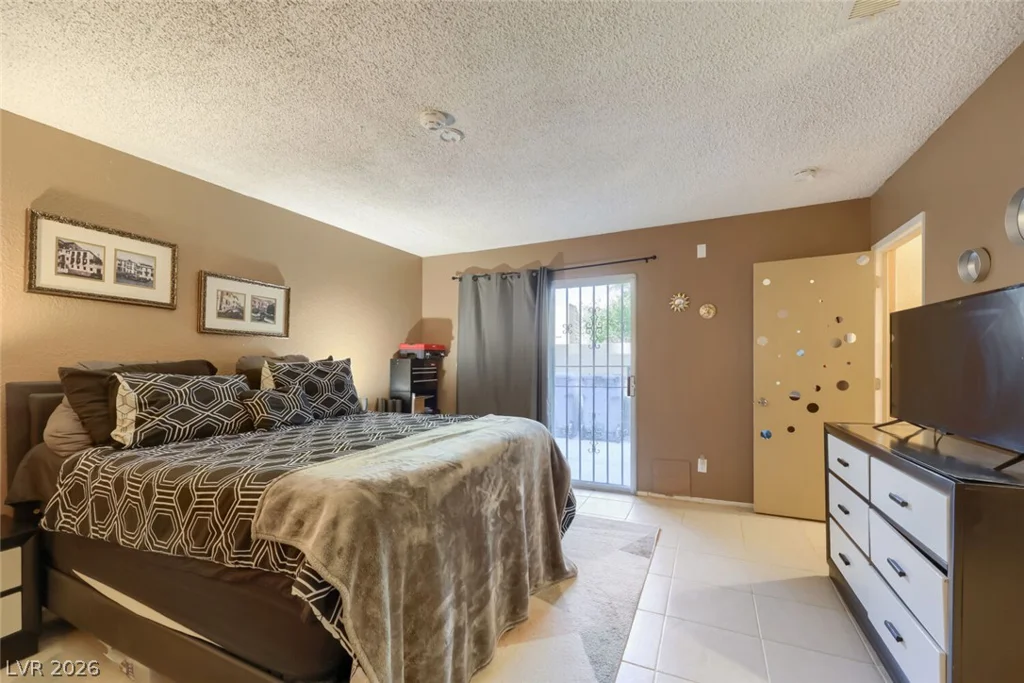 4213 Essex Green, Las Vegas, NV 89110