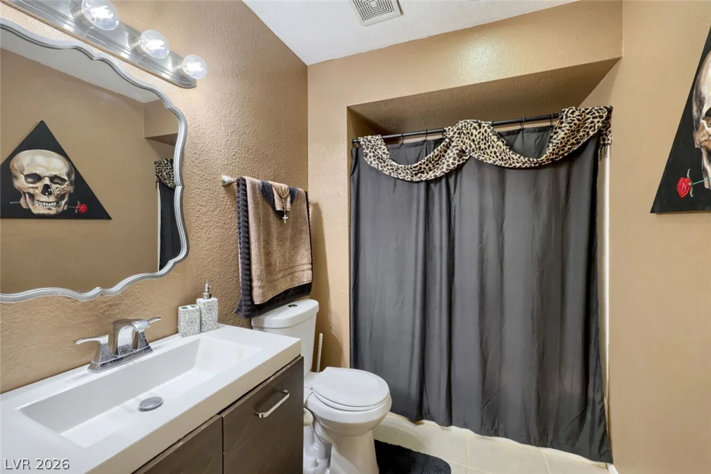 4213 Essex Green, Las Vegas, NV 89110