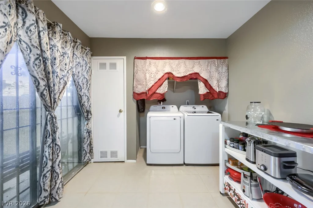 4213 Essex Green, Las Vegas, NV 89110