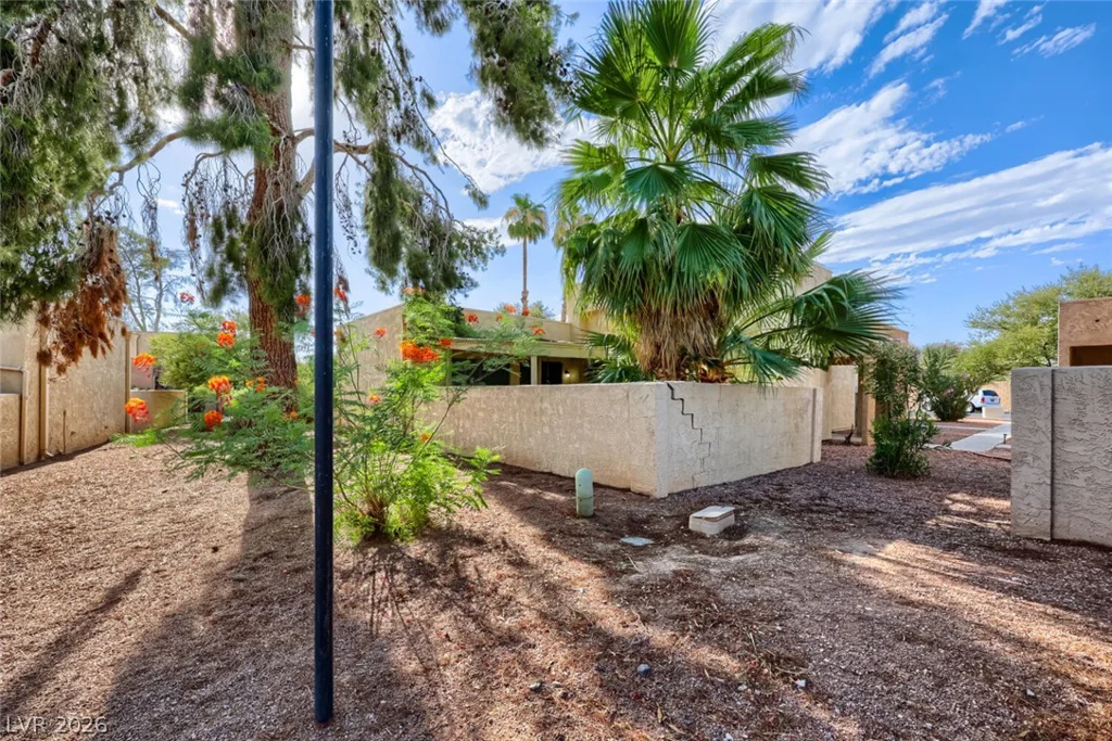 4213 Essex Green, Las Vegas, NV 89110