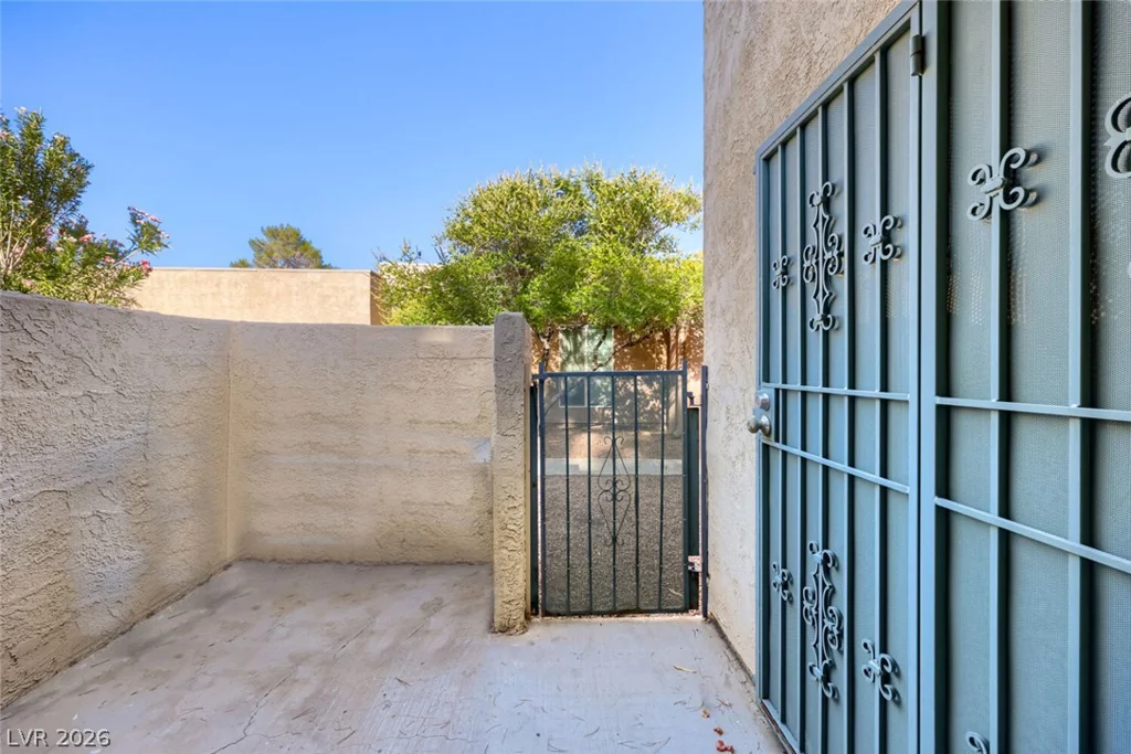 4213 Essex Green, Las Vegas, NV 89110