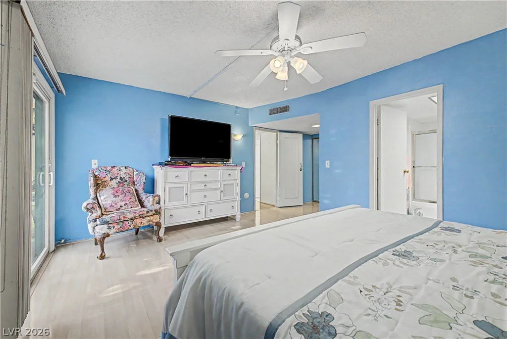 3537 Victory, Las Vegas, NV 89121