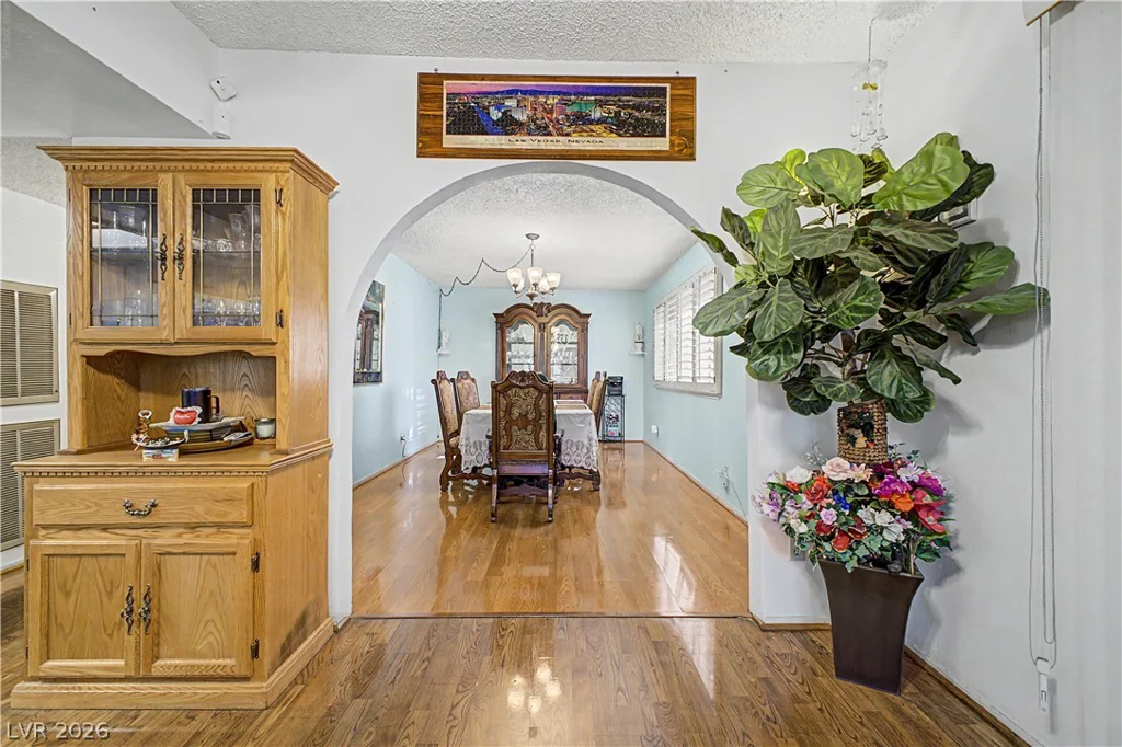 3537 Victory, Las Vegas, NV 89121