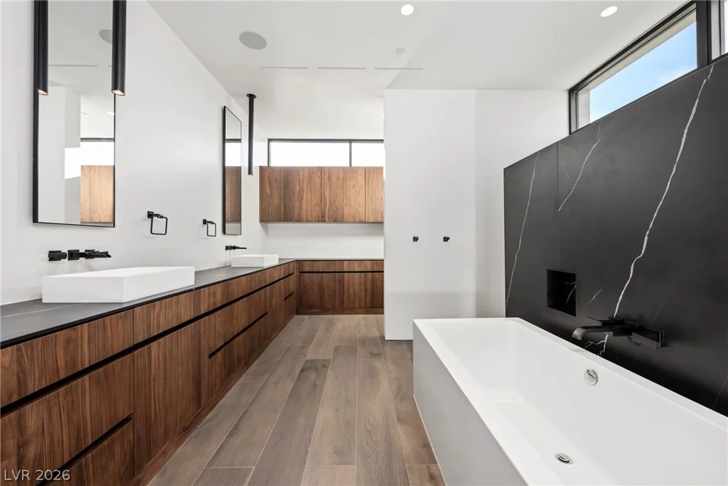 10 Sanctuary Peak, Henderson, NV 89012