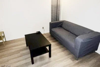 4650 Koval 14, Las Vegas, NV 89109