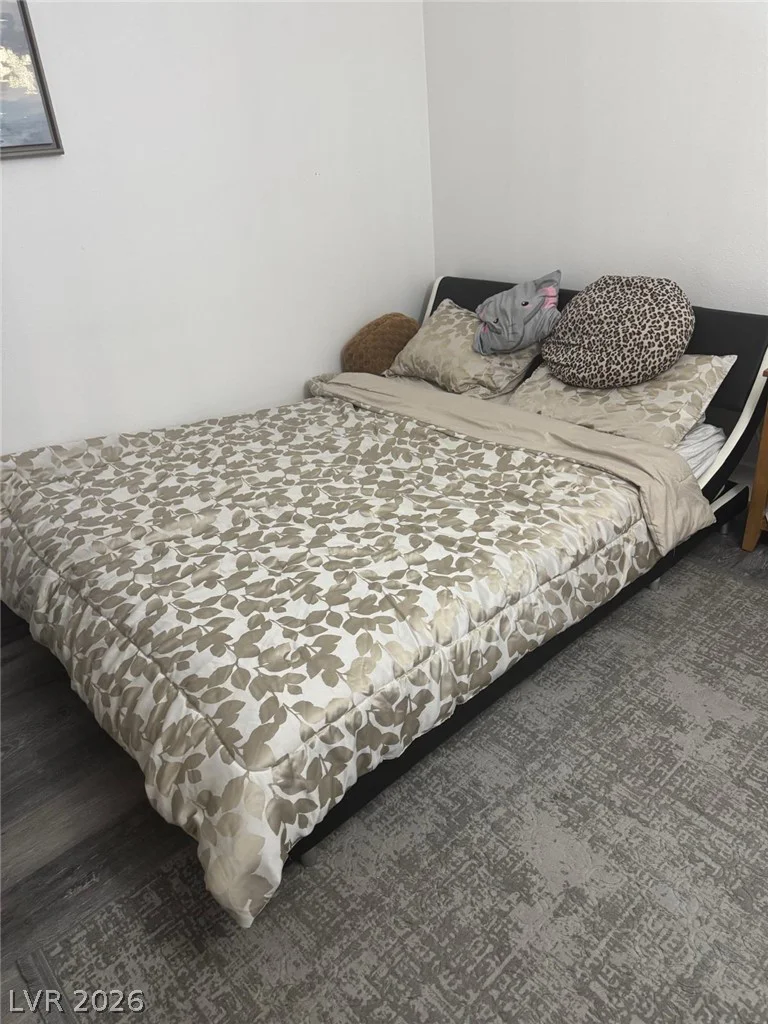 5290 Camden, Las Vegas, NV 89122
