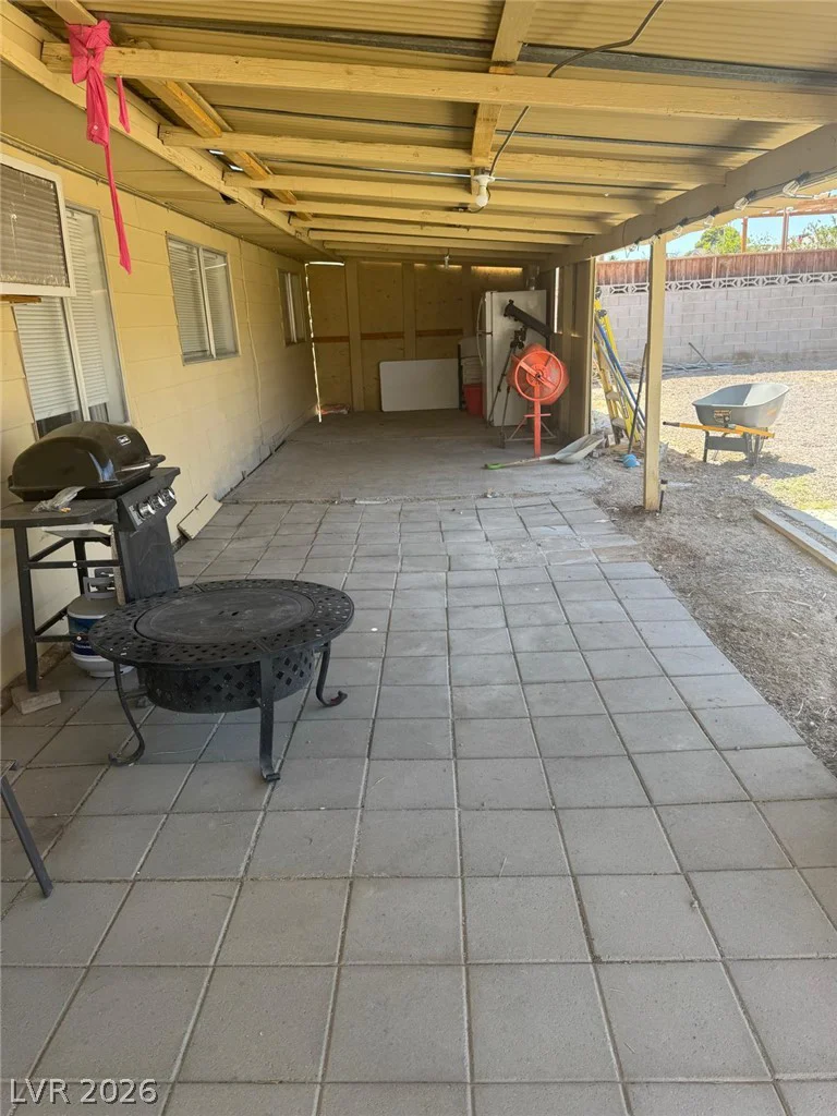5290 Camden, Las Vegas, NV 89122