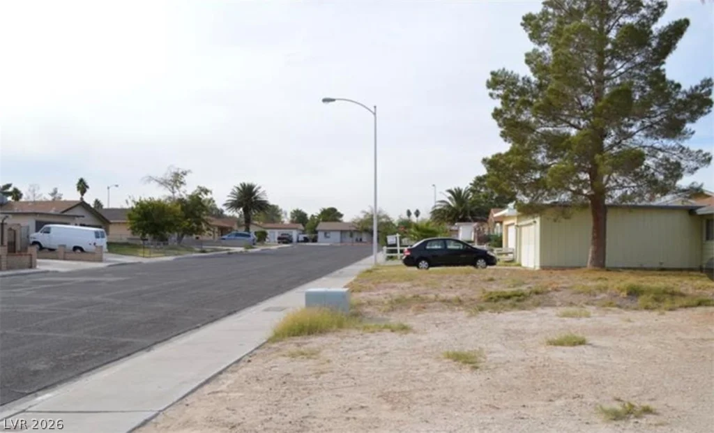 5290 Camden, Las Vegas, NV 89122