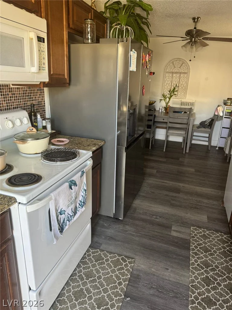 5290 Camden, Las Vegas, NV 89122