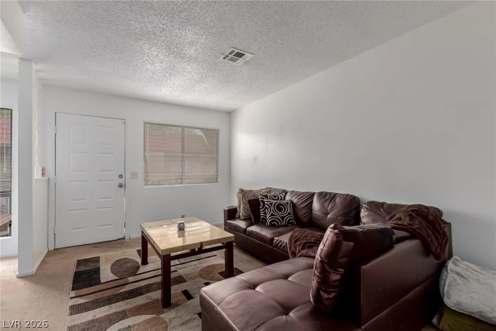 4300 Lamont, Las Vegas, NV 89115
