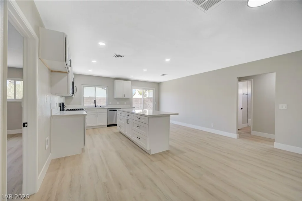 6784 Mataro, Las Vegas, NV 89103