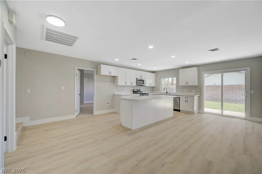 6784 Mataro, Las Vegas, NV 89103