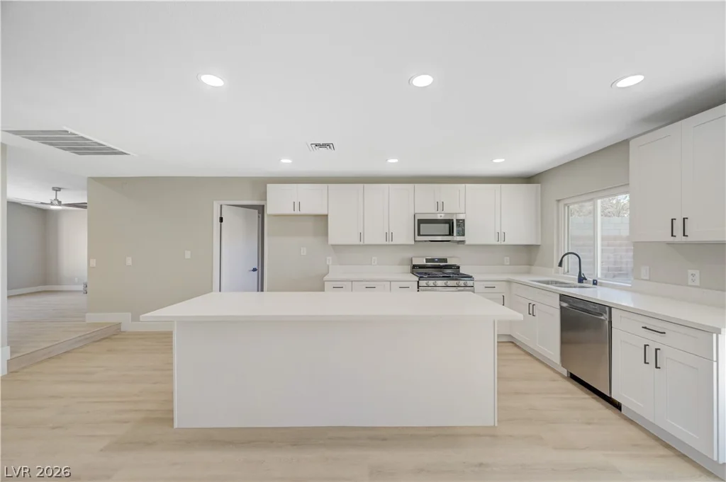 6784 Mataro, Las Vegas, NV 89103