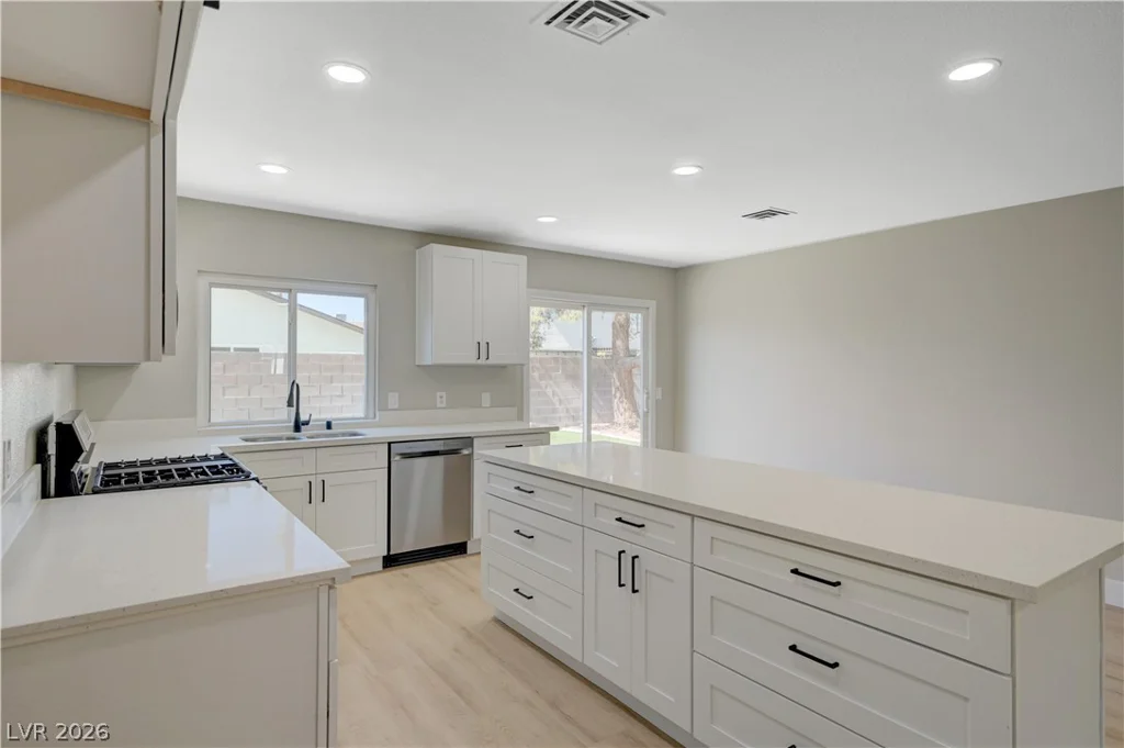 6784 Mataro, Las Vegas, NV 89103