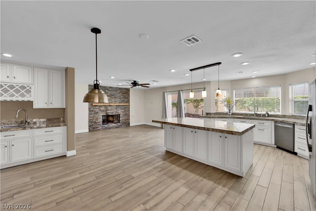 5205 Coral Glow, Las Vegas, NV 89149