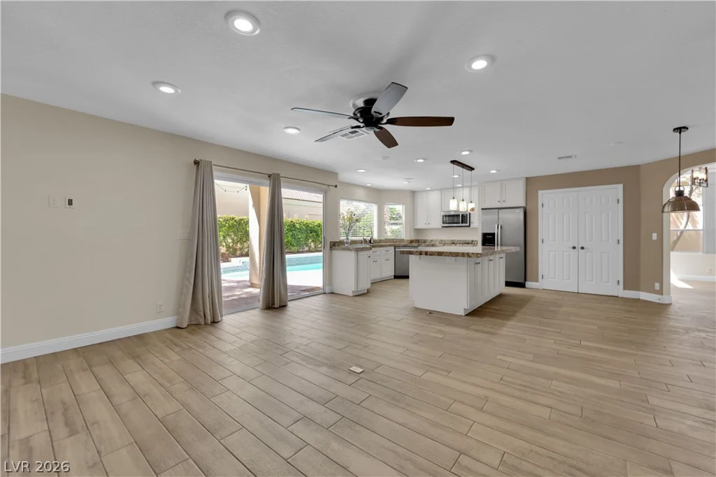 5205 Coral Glow, Las Vegas, NV 89149