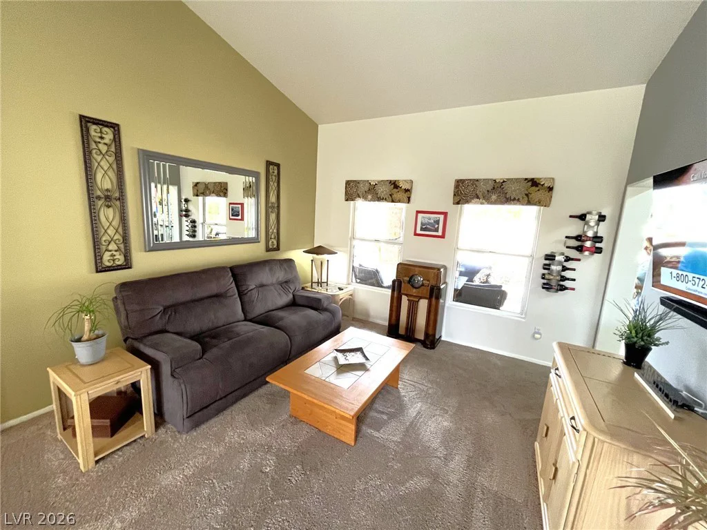 10133 Cresent Creek, Las Vegas, NV 89134