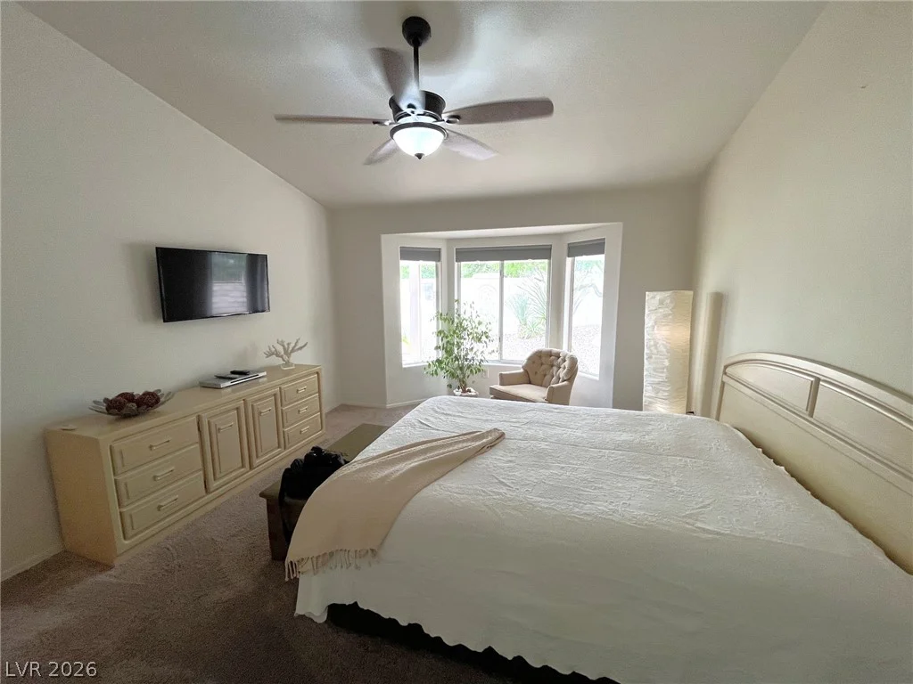 10133 Cresent Creek, Las Vegas, NV 89134