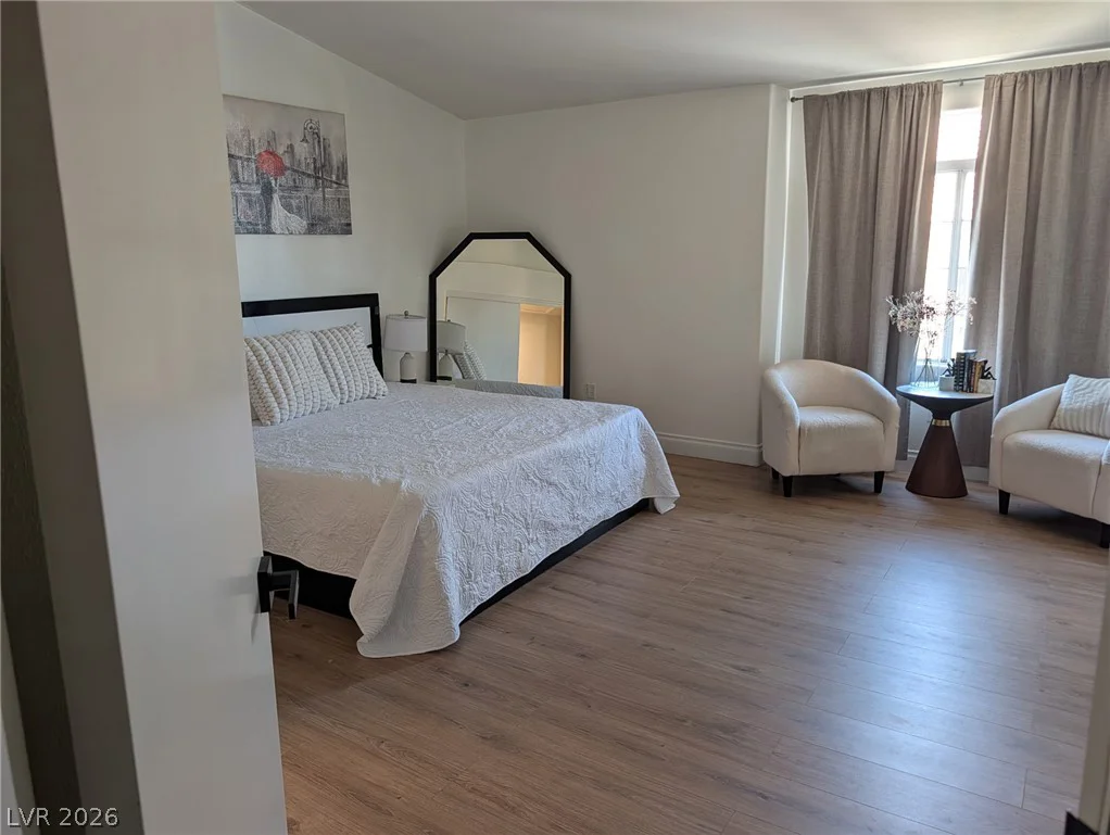 1104 Dusty Creek, Las Vegas, NV 89128